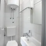 Apartman Family Friendly Seaside - Omis - 8668 *