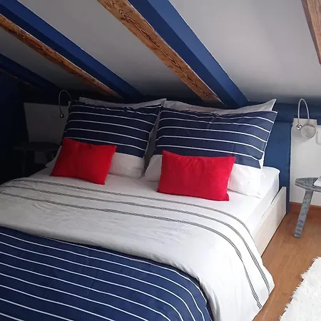 Family Friendly Seaside Duce, Omis - 8668 شقة Duće